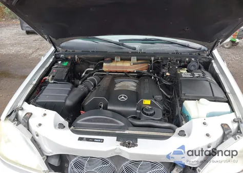 2005 Mercedes-Benz Ml 350 4Matic из США, поврежденный, VIN 4JGAB57E55A557156